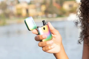 vape in hand